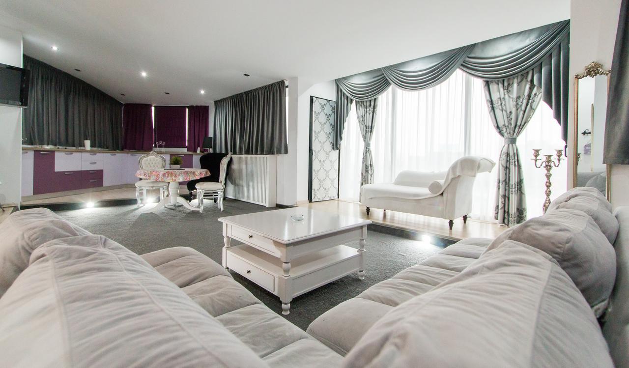 Hotel Jolie Apartments Galaţi Eksteriør billede